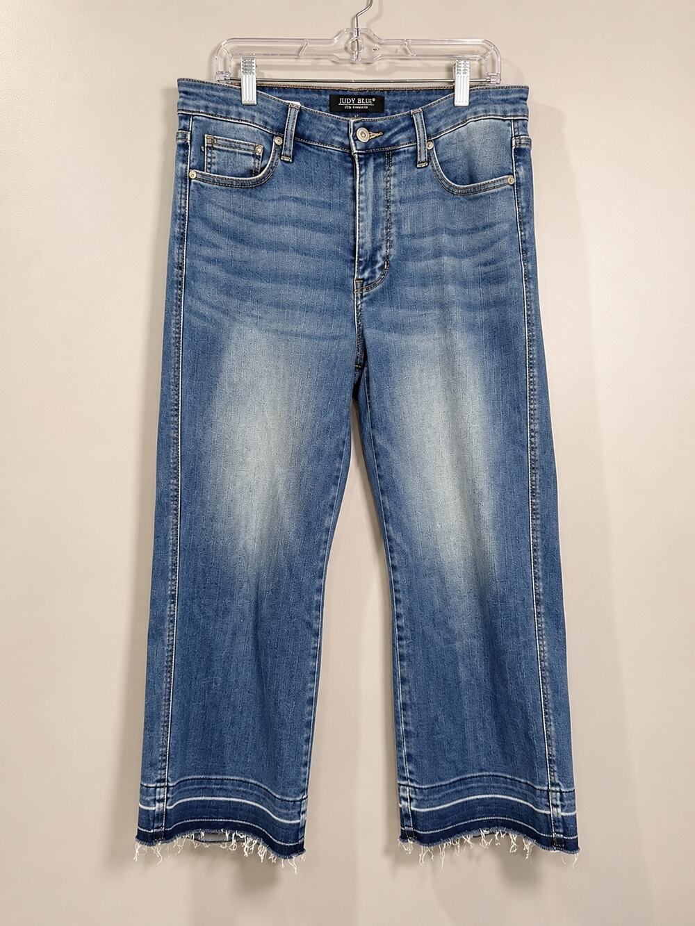 Judy Blue High Rise Tummy Control Size 11 Wide Leg Crop Jeans Raw Frayed Hem